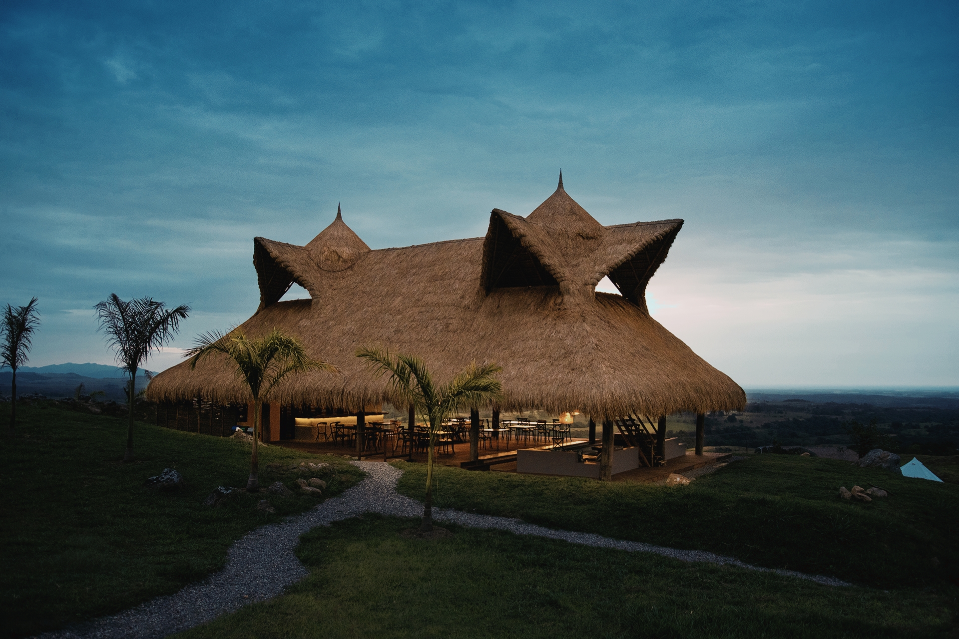 EN ÉSTE PEDAZO DE PARAISO